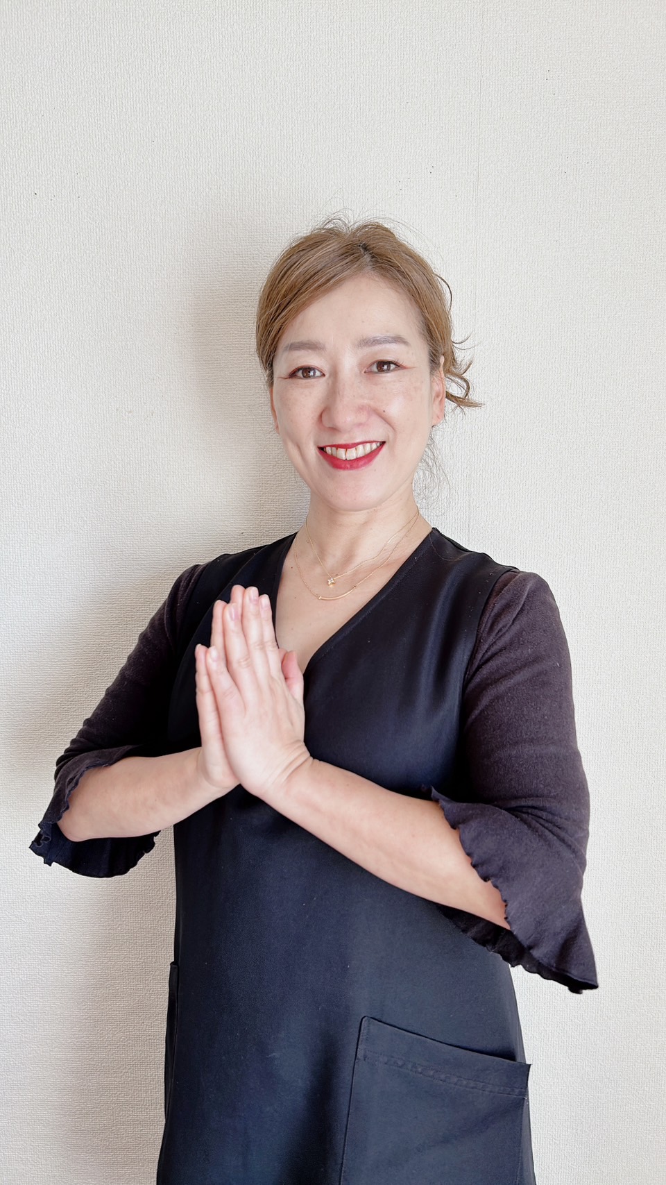 愛知県から毎月来てくれる、セラピスト・タカコのアーユルヴェーダ施術が受けられます